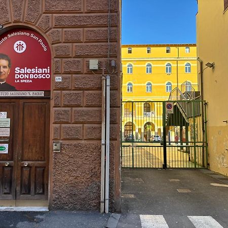 Ostello San Giovanni Bosco ลาสเปเซีย ภายนอก รูปภาพ
